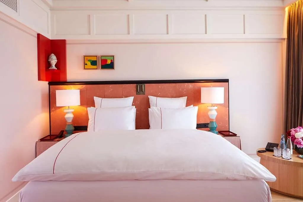 *****  Experimental Marais Hotel Paris França