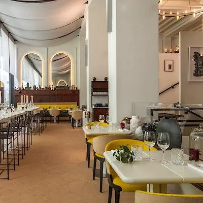 Experimental Marais Hotell Paris 5*,